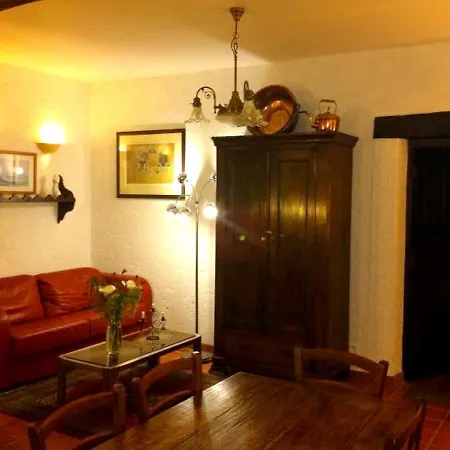 Maison De 2 Chambres Avec Vue Sur La Jardin Clos Et Wifi A A 2 Km De La Nyaraló