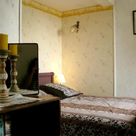 Maison De 2 Chambres Avec Vue Sur La Jardin Clos Et Wifi A A 2 Km De La *